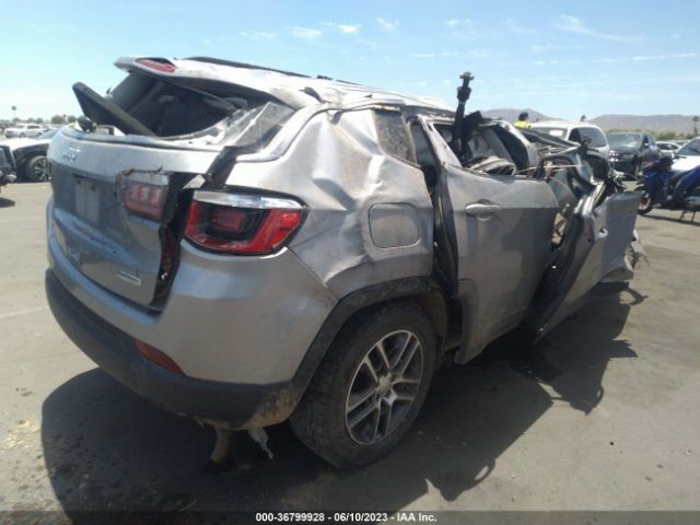 3C4NJDBB1JT112612 Jeep Compass Latitude
