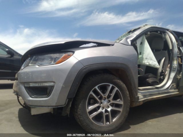 3C4NJDBB1JT112612 Jeep Compass Latitude
