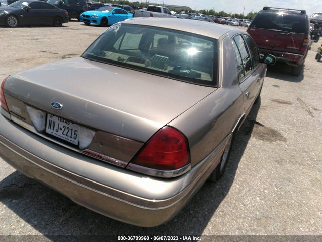 2002 FORD CROWN VICTORIA LX VIN: 2FAFP74W02X103071