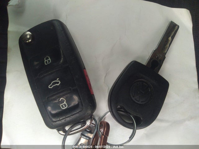 WVGAV3AX6EW521470 Volkswagen TIGUAN S