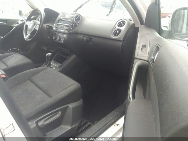 WVGAV3AX6EW521470 Volkswagen TIGUAN S