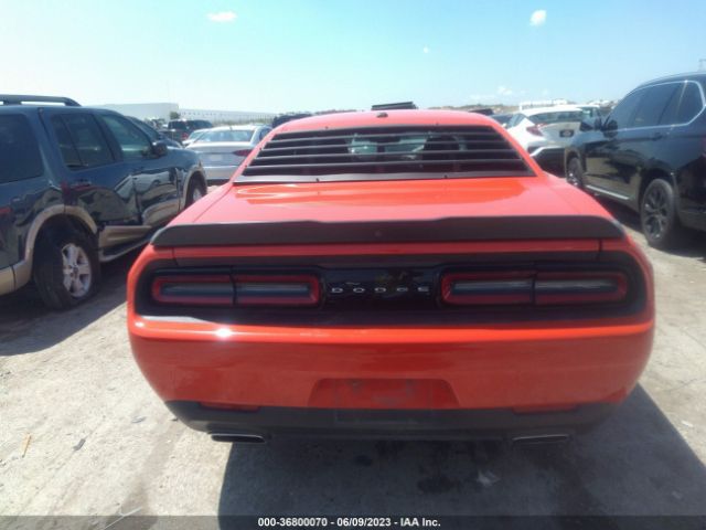 2C3CDZAG2JH131658 Dodge Challenger Sxt