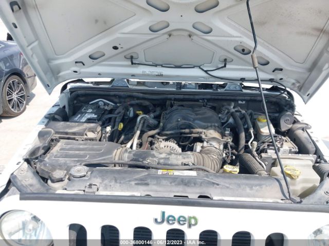 1C4AJWAG4GL122790 Jeep Wrangler Sport