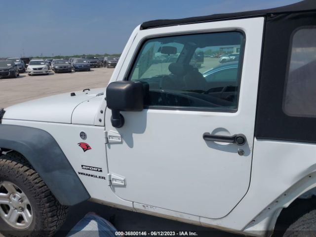 1C4AJWAG4GL122790 Jeep Wrangler Sport