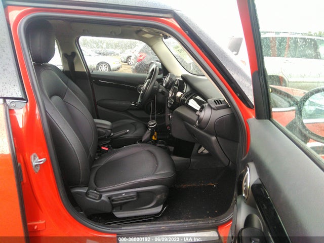 WMWXU1C50K2J02113 Mini Hardtop 4 Door Cooper