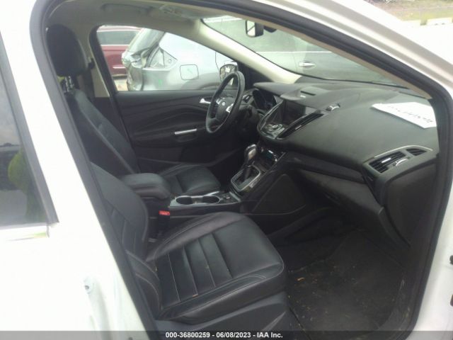 1FMCU9J9XEUA29682 Ford Escape Titanium