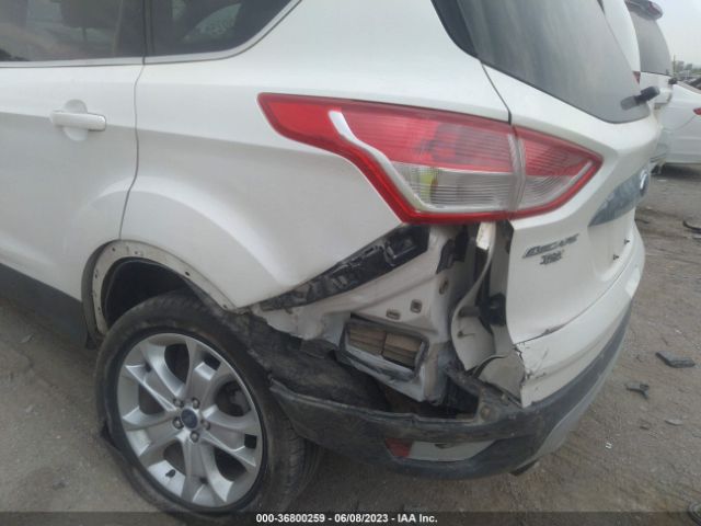 1FMCU9J9XEUA29682 Ford Escape Titanium