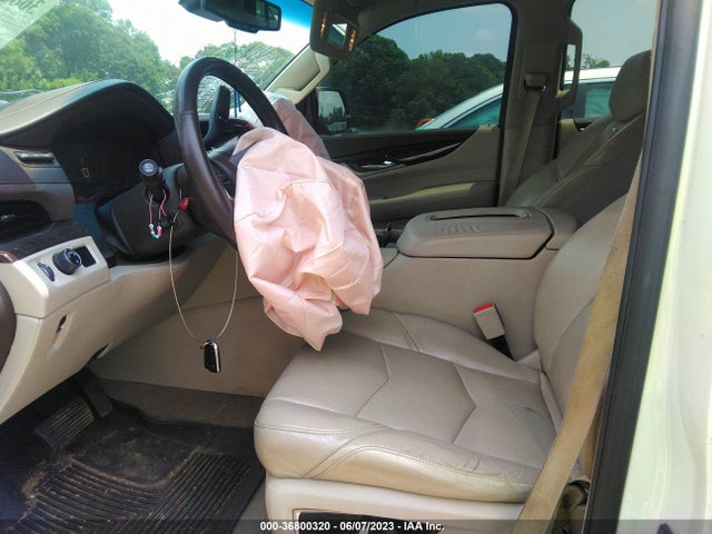 1GYS3NKJ3FR689033 Cadillac Escalade Premium