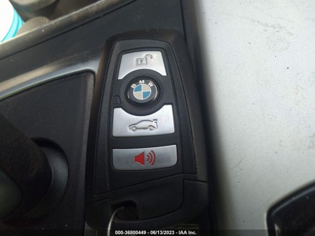 WBA8A3C50JA505134 BMW 3 Series 320i Xdrive