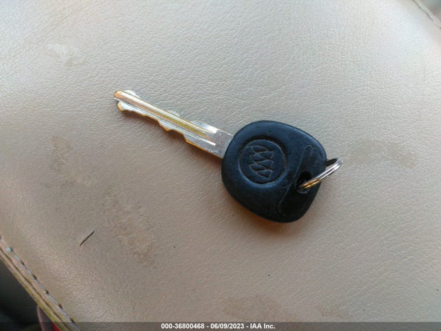 2008 BUICK LACROSSE CXL VIN: 2G4WD582481196067