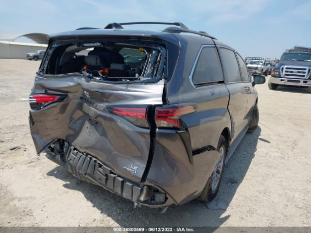 5TDKRKEC5NS091414 Toyota SIENNA LE