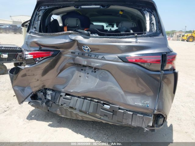 5TDKRKEC5NS091414 Toyota SIENNA LE