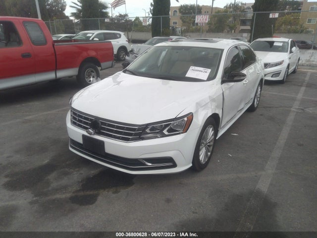 1VWBT7A3XHC075586 Volkswagen Passat 1.8t Se