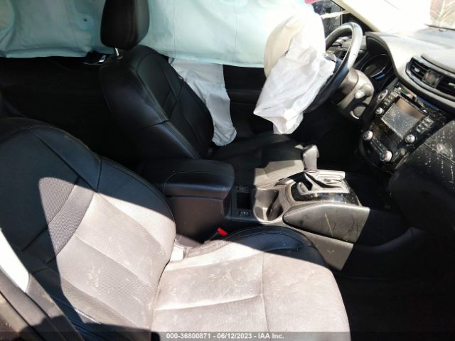 5N1AT2MV5HC868918 Nissan Rogue Sl