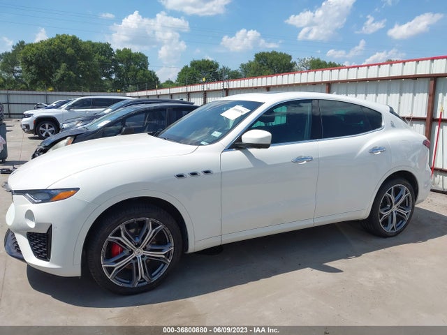 2021 Maserati Levante, VIN: ZN661XUAXMX372038