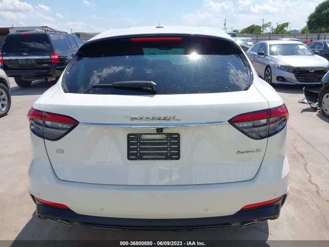 2021 Maserati Levante, VIN: ZN661XUAXMX372038