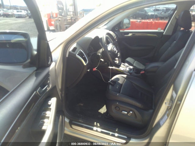 WA1LFAFP5EA029771 Audi Q5 Premium Plus