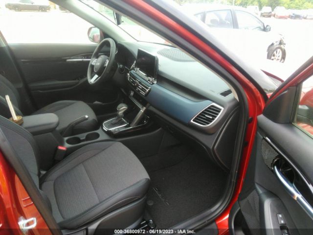 KNDEU2AA8P7461946 KIA SELTOS S
