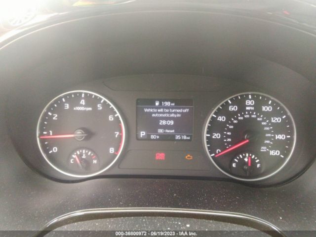 KNDEU2AA8P7461946 KIA SELTOS S