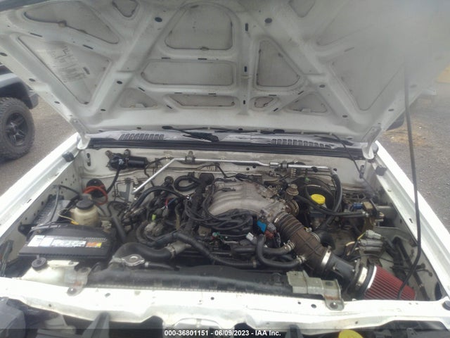 2003 NISSAN XTERRA XE VIN: 5N1ED28Y33C682810