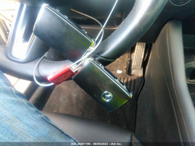 JM1BPBLL6N1508335 Mazda Mazda3 Hatchback Preferred