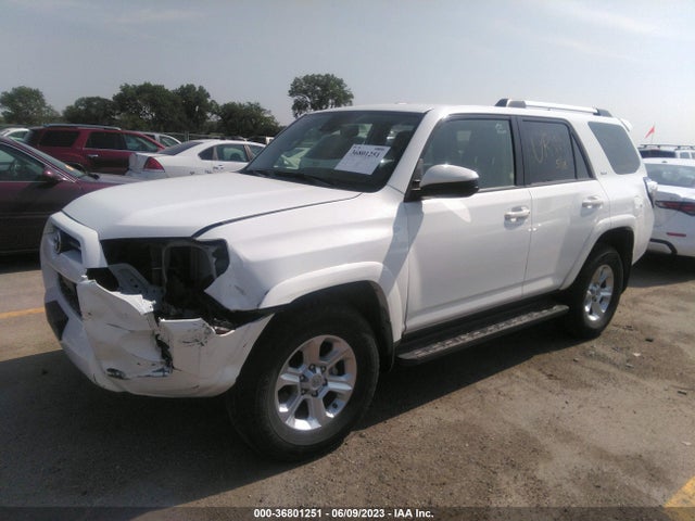 Toyota 4RUNNER SR5 2021 JTEMU5JR9M5922402 Image 2
