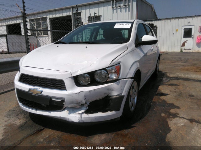 Chevrolet SONIC LS 2016 1G1JA6SH6G4174867 Image 6