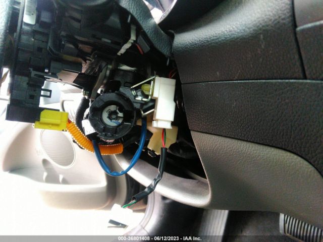 KNAFK4A6XF5320501 KIA FORTE LX