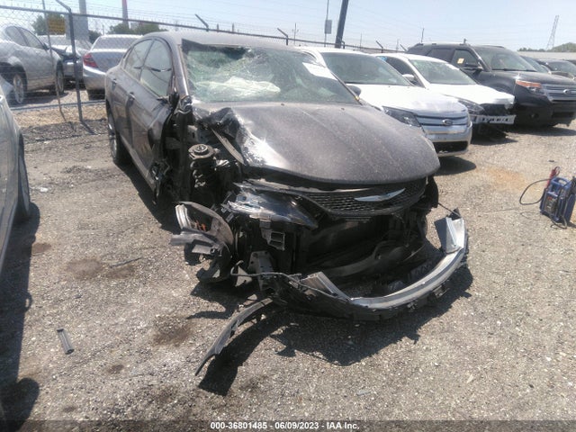 1C3CCCBB5FN750028 Chrysler 200 S