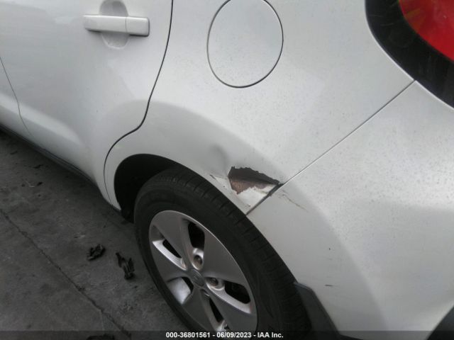 KNDJN2A27G7271088 KIA Soul Base