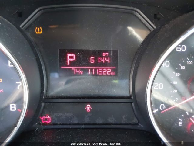 KNDMB5C17H6225909 KIA SEDONA LX
