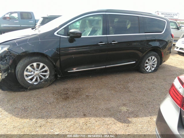 Chrysler Pacifica Touring L 2018 2C4RC1BG7JR151990 Image 13