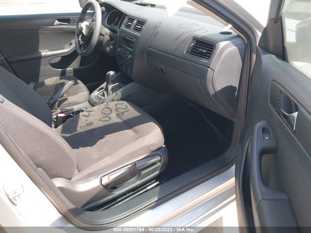 3VW2K7AJ3FM427386 Volkswagen Jetta Sedan 2.0l S