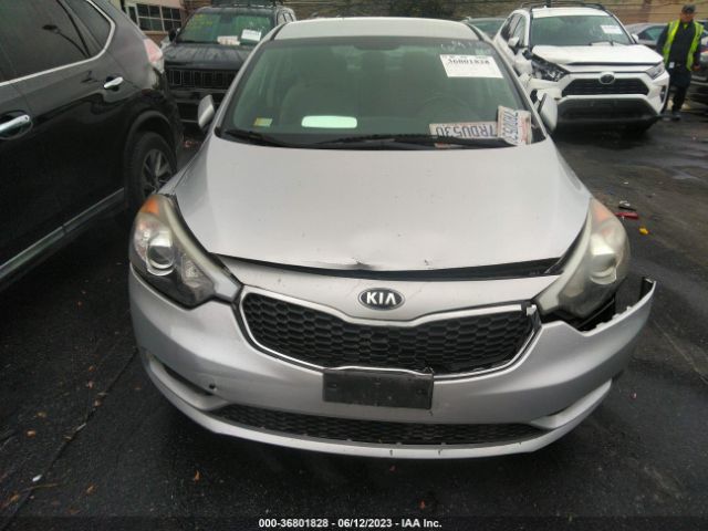 KNAFX4A64G5498200 KIA FORTE LX