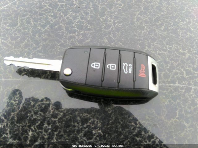 KNDJN2A27K7685593 KIA Soul Base
