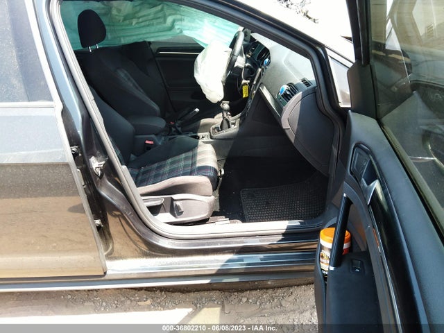 3VW5T7AU9HM006134 Volkswagen Golf Gti S 4-door