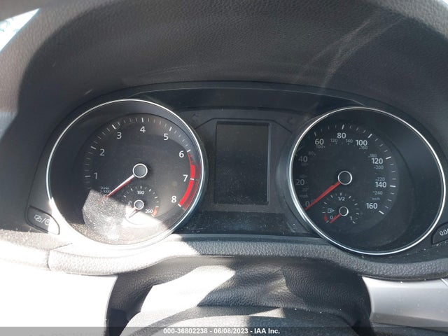 1VWAT7A34HC006646 Volkswagen Passat 1.8t S