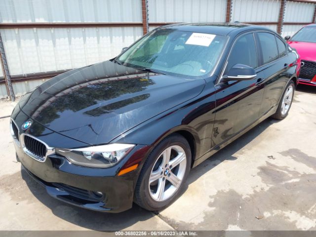 WBA3C3C56EF985970 BMW 3 Series 320i Xdrive