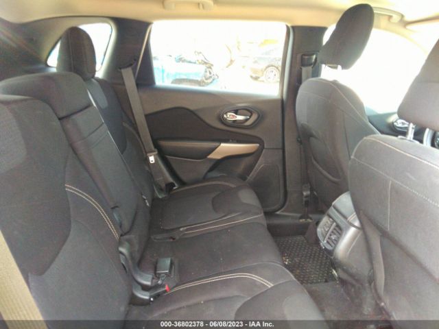 1C4PJMCB3HW583625 Jeep Cherokee Latitude