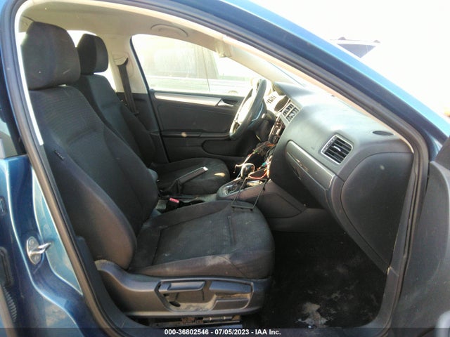 3VWD17AJ2FM264130 Volkswagen Jetta Sedan 1.8t Se