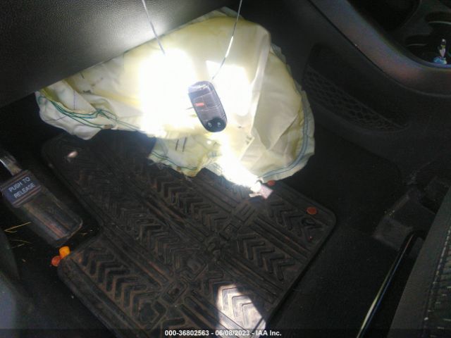 3C4PDCAB1JT294372 Dodge JOURNEY SE