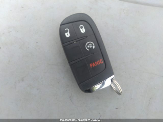 3C4NJDBB5KT675275 Jeep Compass Altitude
