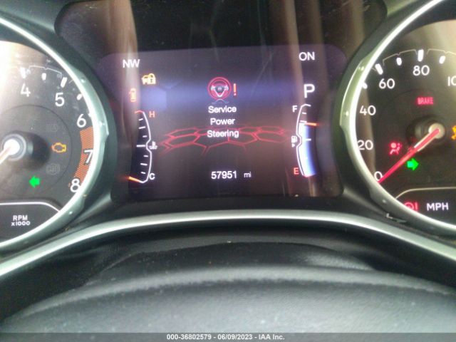 3C4NJDBB5KT675275 Jeep Compass Altitude
