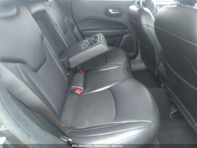 3C4NJDBB5KT675275 Jeep Compass Altitude