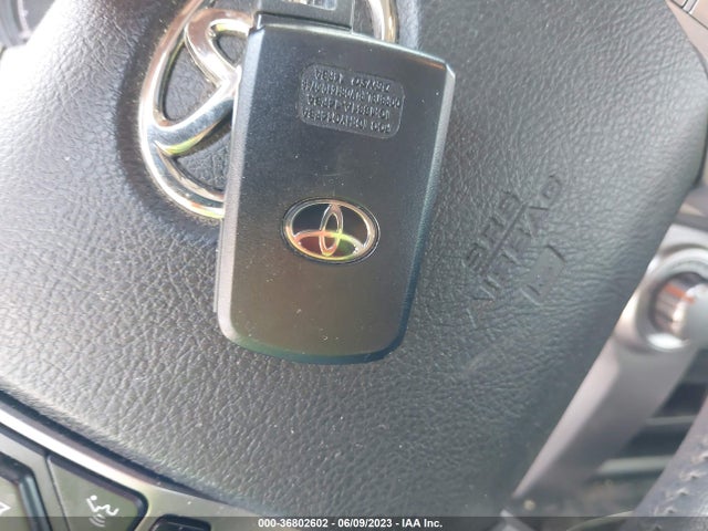 Toyota 4RUNNER SR5 2020 JTEBU5JR1L5747570 Image 11