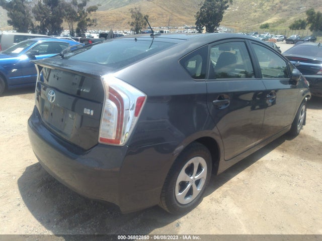 Toyota Prius Four 2015 JTDKN3DU6F0412683 Image 4