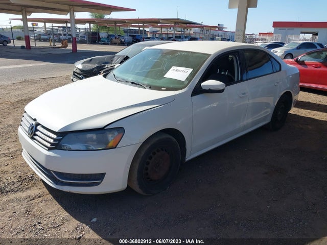 1VWAT7A31EC117859 Volkswagen PASSAT S