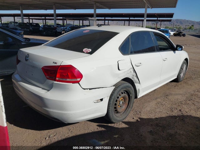 1VWAT7A31EC117859 Volkswagen PASSAT S