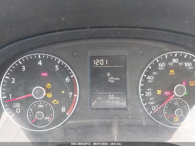 1VWAT7A31EC117859 Volkswagen PASSAT S