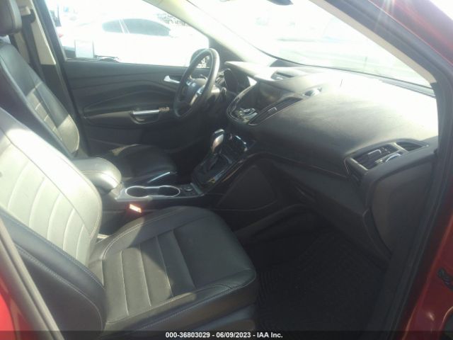 1FMCU0JXXEUC76131 Ford Escape Titanium